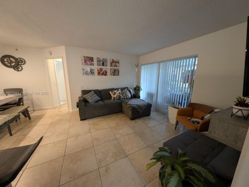 3-108-430 S Park Rd, Hollywood, FL, 33021-8731 | Card Image