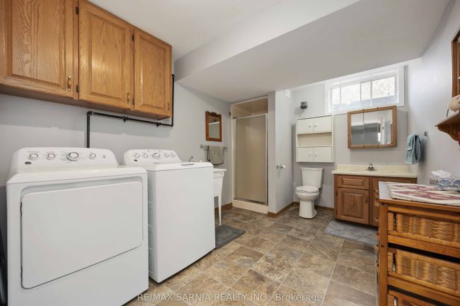 15 Eureka St, House other with 3 bedrooms, 2 bathrooms and 3 parking in Forest ON | Image 26