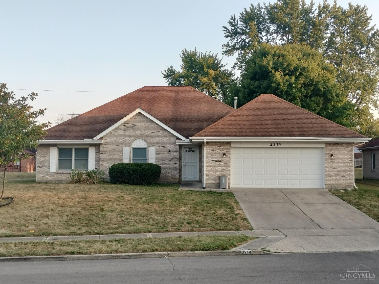 Della Dr, Dayton, OH 45417