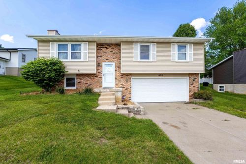 1426 W 48th Street, Davenport, IA, 52806 | Card Image