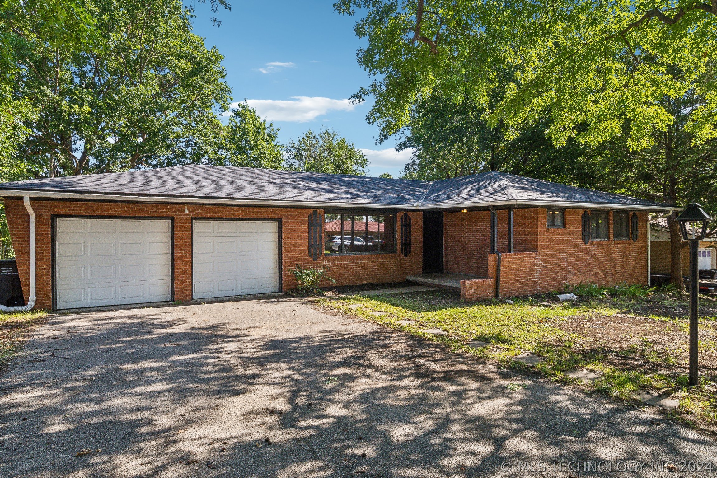 Wayside Dr, Bartlesville, OK 74006