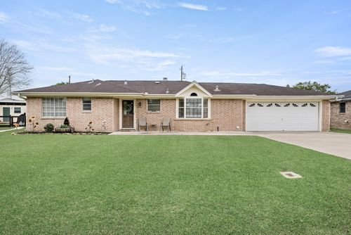 1319 Travis, Nederland, TX, 77627-3438 | Card Image