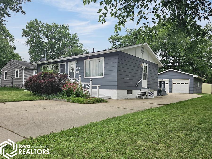 Grace St, Ottumwa, IA 52501