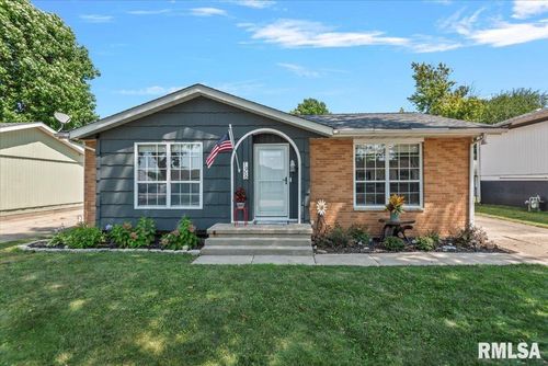 1956 Stanhope Rd, Springfield, IL, 62702-2072 | Card Image