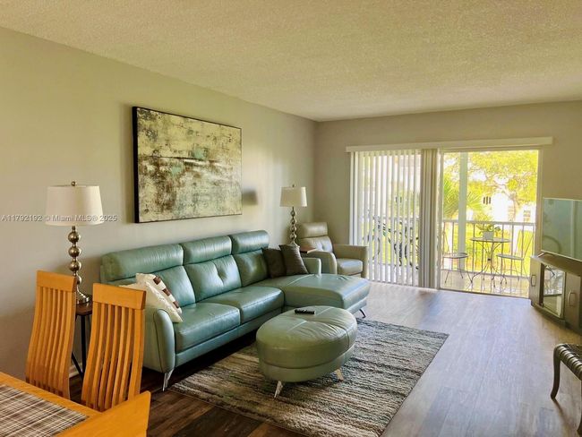 APT-1516 - 9880 Marina Blvd, Condo with 2 bedrooms, 2 bathrooms and null parking in Boca Raton FL | Image 10