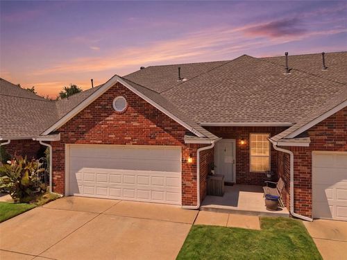 301 E Ostin Ter, Mustang, OK, 73064-4407 | Card Image