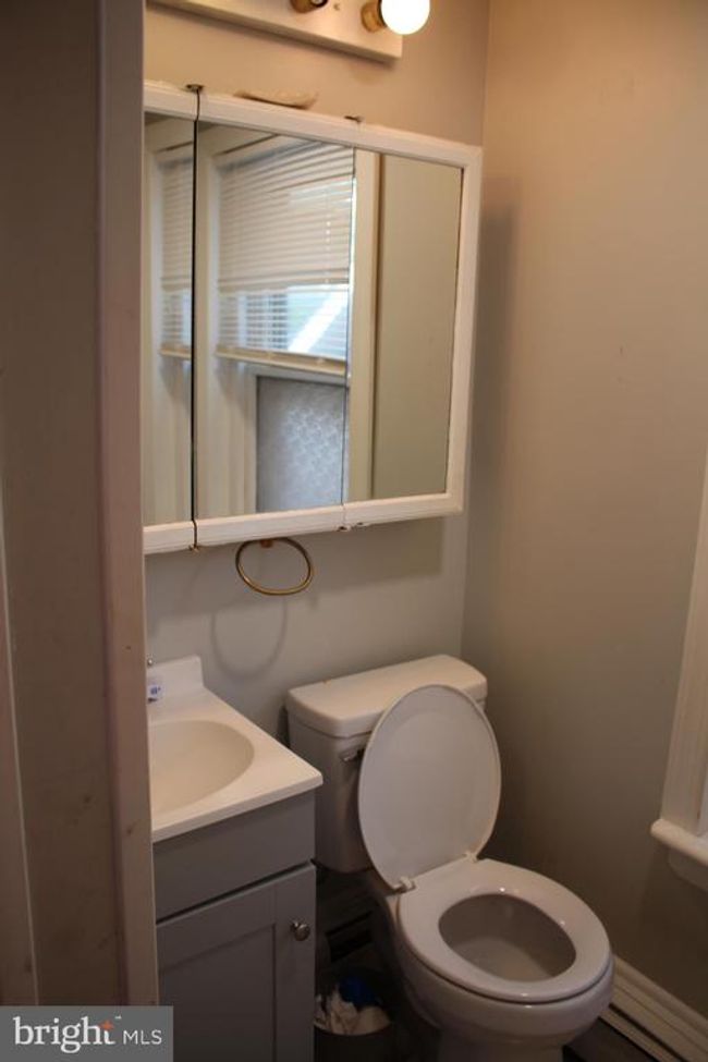 409 N York St, Home with 3 bedrooms, 1 bathrooms and null parking in POTTSTOWN PA | Image 30