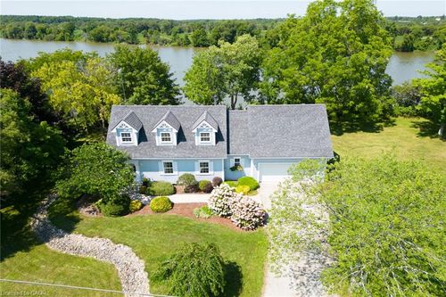 1042 River Rd, Cayuga, ON, N0A1E0 | Card Image