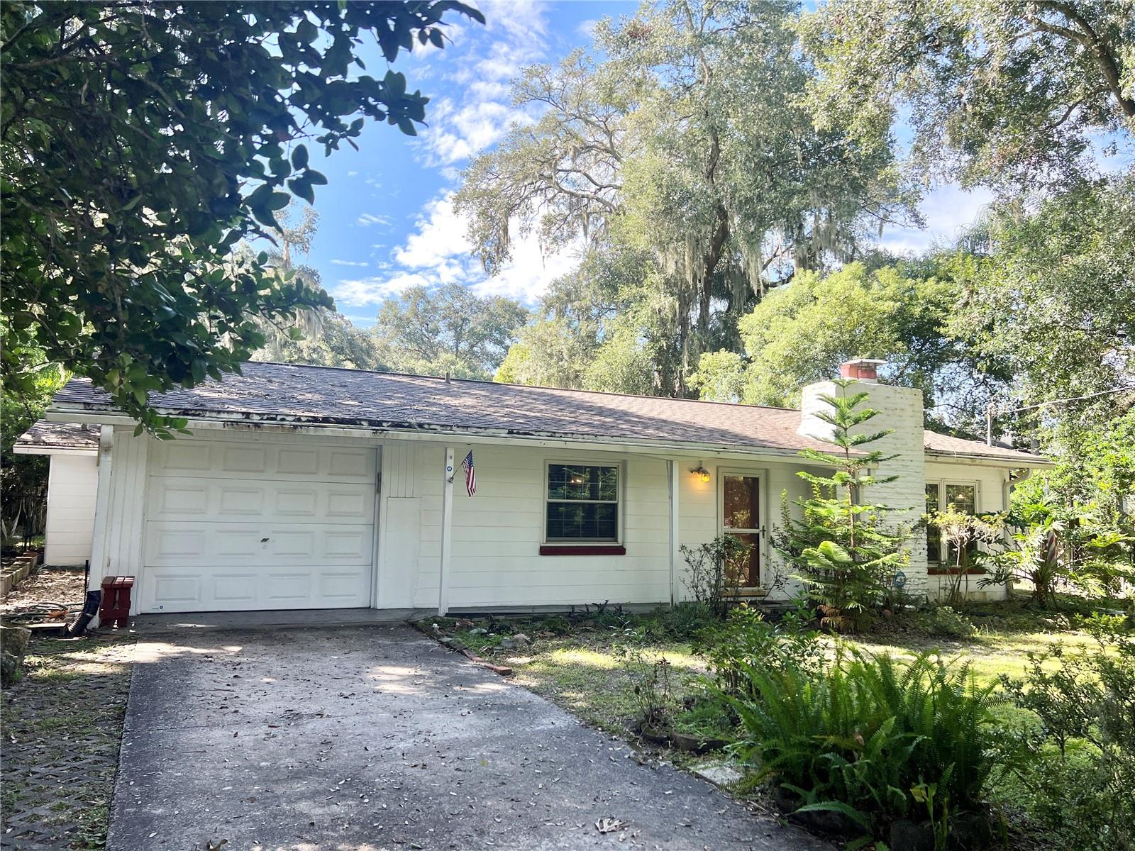 Flora St, Tampa, FL 33610