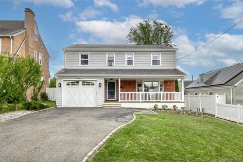 107 Adams Ave, Port Chester, NY, 10573-2253 | Card Image
