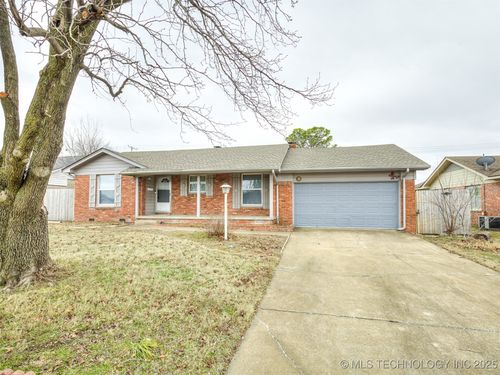 7516 E 27th St, Tulsa, OK, 74129-6406 | Card Image