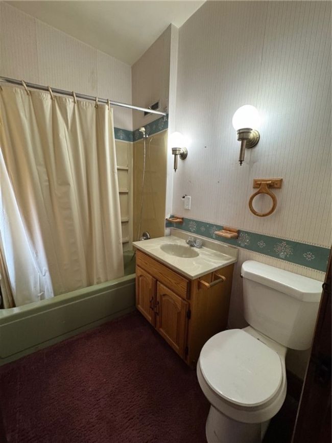 3000 Western Ave, Home with 5 bedrooms, 4 bathrooms and null parking in Mattoon IL | Image 37