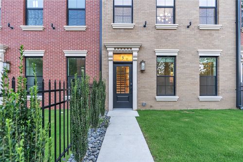 3-500 Sw B St, Bentonville, AR, 72712-5878 | Card Image