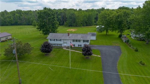 1747 Burgess Rd, Waterloo, NY, 13165-8408 | Card Image