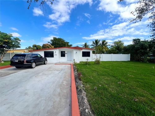 0-1763 Lauderdale Manor Dr, Fort Lauderdale, FL, 33311-5352 | Card Image