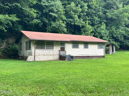 3985 Dickenson Hwy, Clintwood, VA, 24228-6010 | Card Image