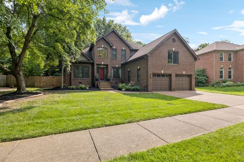 109 Grove Ln, Franklin, TN, 37064-5744 | Card Image