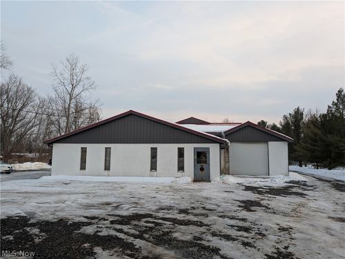 14705 Mayfield Rd, Huntsburg, OH, 44046-8776 | Card Image