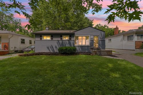 18257 Indian, Redford, MI, 48240-2018 | Card Image