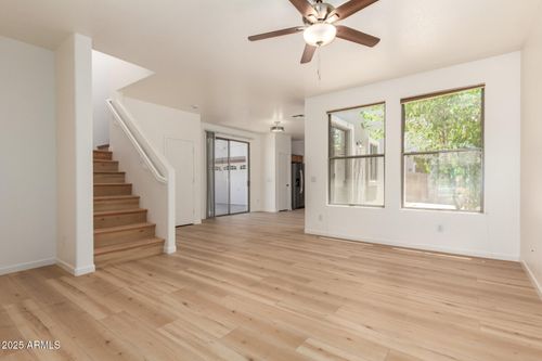 9009 E Gable Ave, Mesa, AZ, 85209-3719 | Card Image