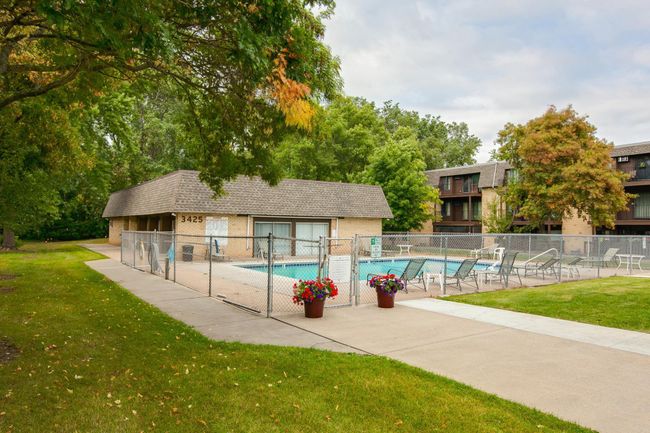 Club House and Pool | Image 29