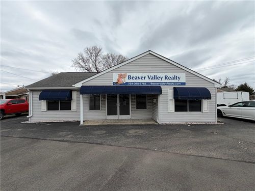 2392 Mill St, Aliquippa, PA, 15001-2220 | Card Image