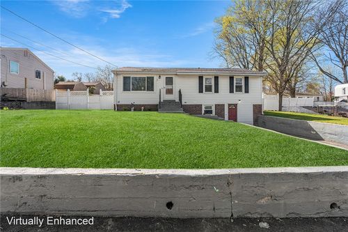 102 Cochran St, West Warwick, RI, 02893-2224 | Card Image