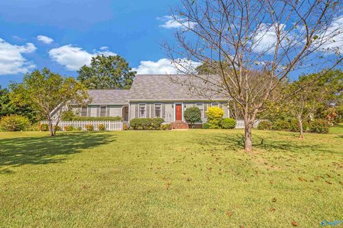 90 Terry Lynn Cir, Somerville, AL, 35670-3010 | Card Image