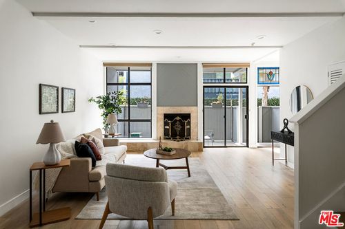 apt-8-1425 Stanford St, Santa Monica, CA, 90404-3144 | Card Image