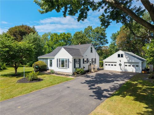480 Pineview Dr, Webster, NY, 14580-1123 | Card Image