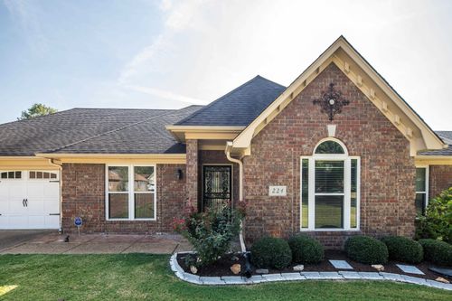 224 Bradford Trl, Collierville, TN, 38017-2410 | Card Image
