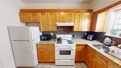 1-24 5th St, New Rochelle, NY, 10801-5938 | Card Image