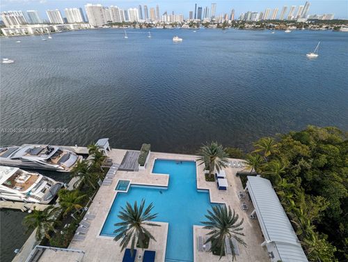 1011-17111 Biscayne Blvd, Aventura, FL, 33160-5097 | Card Image