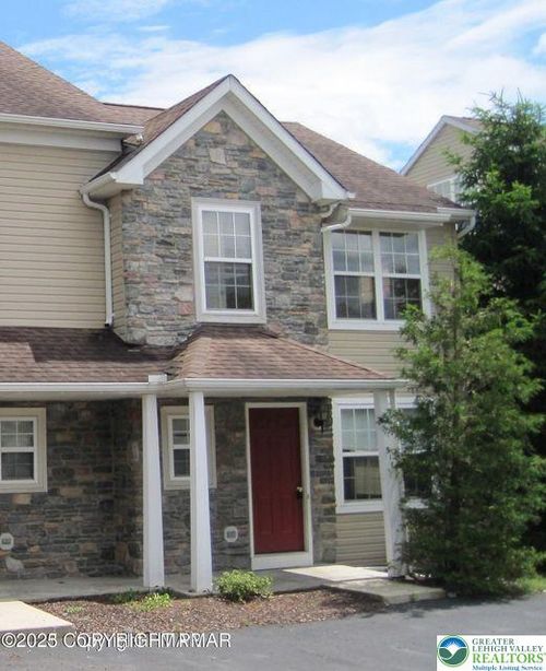 51 Lower Ridge View Cir, East Stroudsburg, PA, 18302-6822 | Card Image