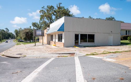 300 S Duval Ave, Madison, FL, 32340-2491 | Card Image