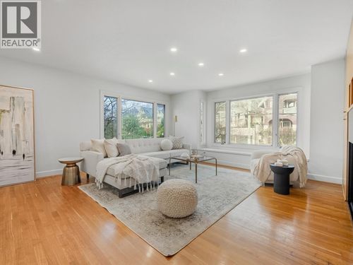 1973 Stephens St, Vancouver, BC, V6K4M7 | Card Image