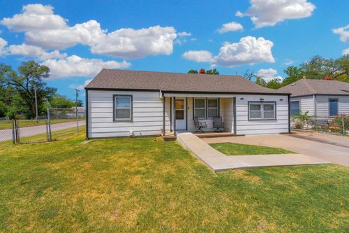 2501 N Piatt Ave, Wichita, KS, 67219-4632 | Card Image