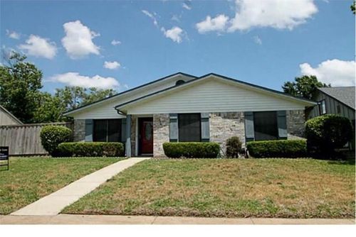 3914 Fletcher Dr, Garland, TX, 75044-6358 | Card Image