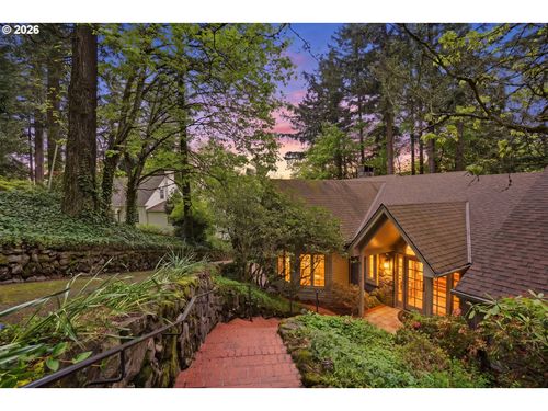 5112 Sw Hewett Blvd, Portland, OR, 97221-2208 | Card Image