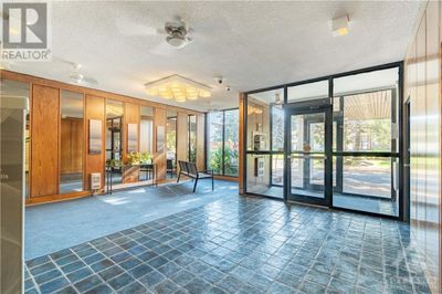 1604 - 1285 Cahill Dr, Condo with 2 bedrooms, 1 bathrooms and 1 parking in Ottawa ON | Image 2