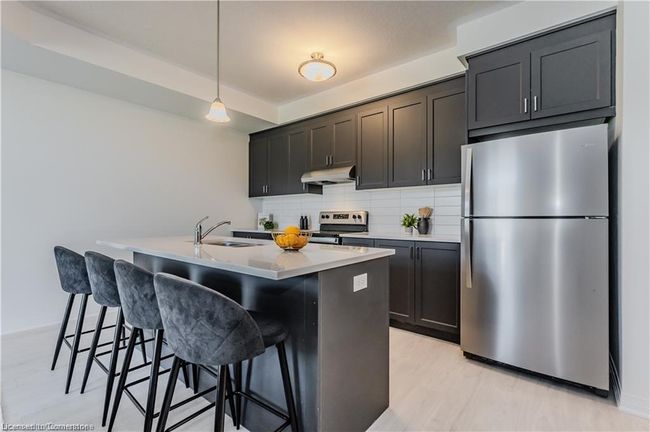 A012 - 142 Foamflower Pl, Townhouse with 2 bedrooms, 3 bathrooms and 1 parking in Waterloo ON | Image 6