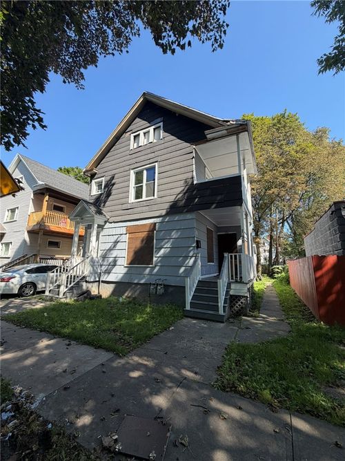 136 Glendale Park, Rochester, NY, 14613 | Card Image
