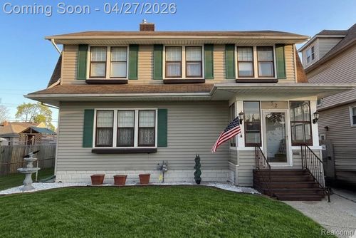 52 Maple St, River Rouge, MI, 48218-1569 | Card Image