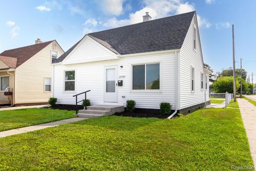 24706 Wagner Ave, Warren, MI, 48089-2017 | Card Image