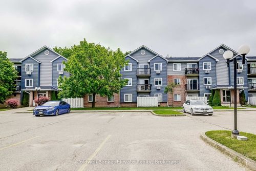 209-275 Eiwo Crt, Waterloo, ON, N2K2M8 | Card Image