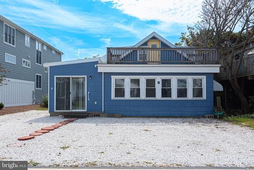 8 E Dagsboro St, FENWICK ISLAND, DE, 19944-4441 | Card Image