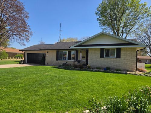 607 E Buffalo St, POLO, IL, 61064-1709 | Card Image