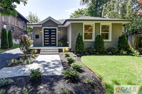 2002 N Wanamassa Dr, OCEAN, NJ, 07712-4665 | Card Image