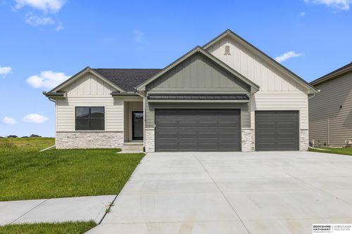 11016 S 218th St, Gretna, NE, 68028-5121 | Card Image