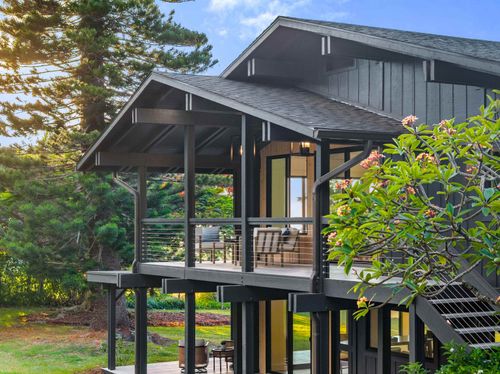 965 Hog Back Rd, Haiku, HI, 96708-5620 | Card Image